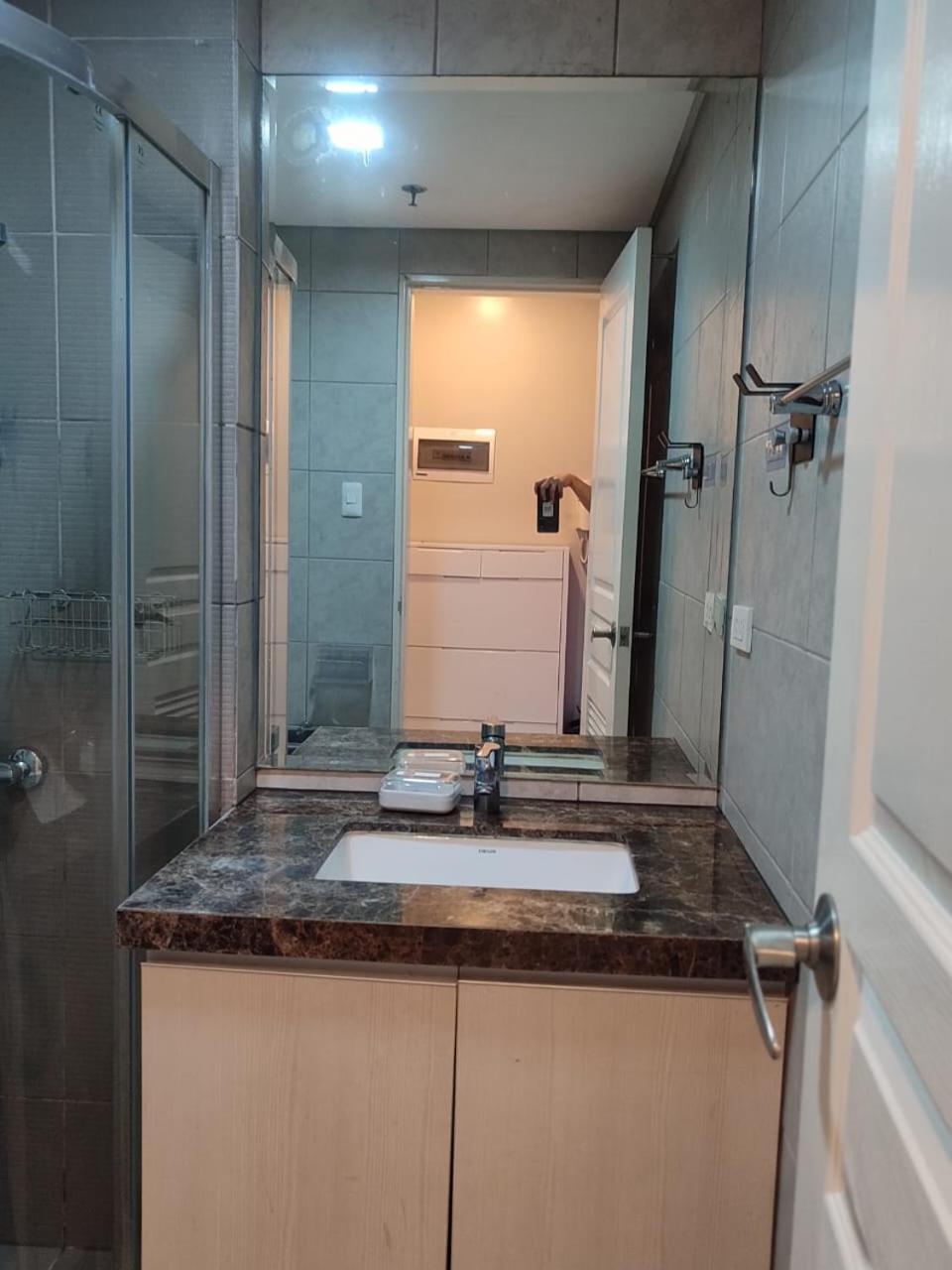 Pool View Staycation Paranaque Pasay Manila Exterior foto